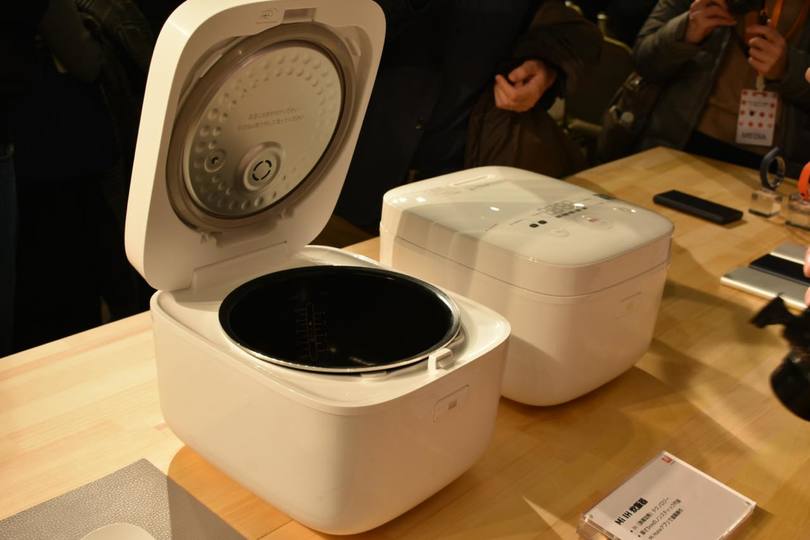 【日本上陸】Xiaomiが炊飯器を発売！　外出先からリモートで炊飯ボタンを押せる機能搭載