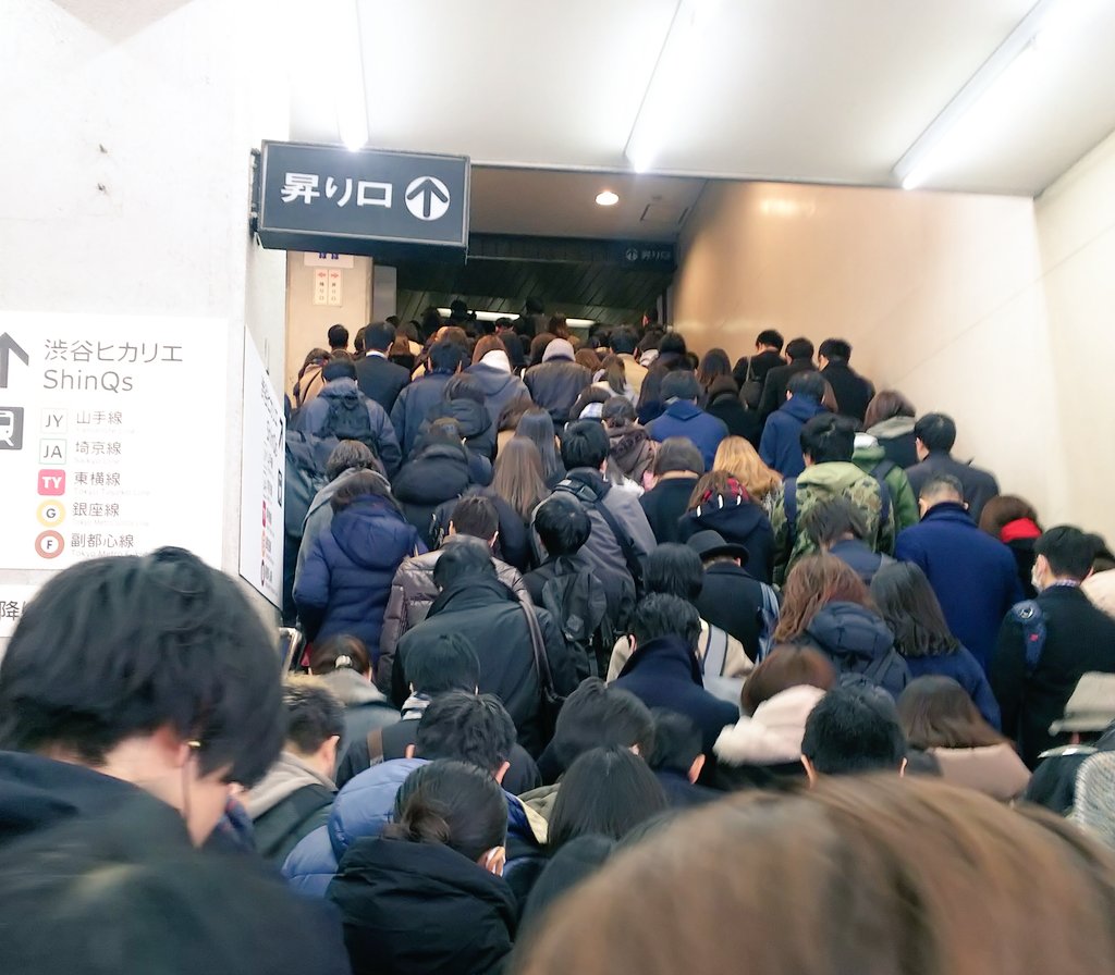 【悲報】銀座線渋谷駅、動線がクソすぎて混雑地獄