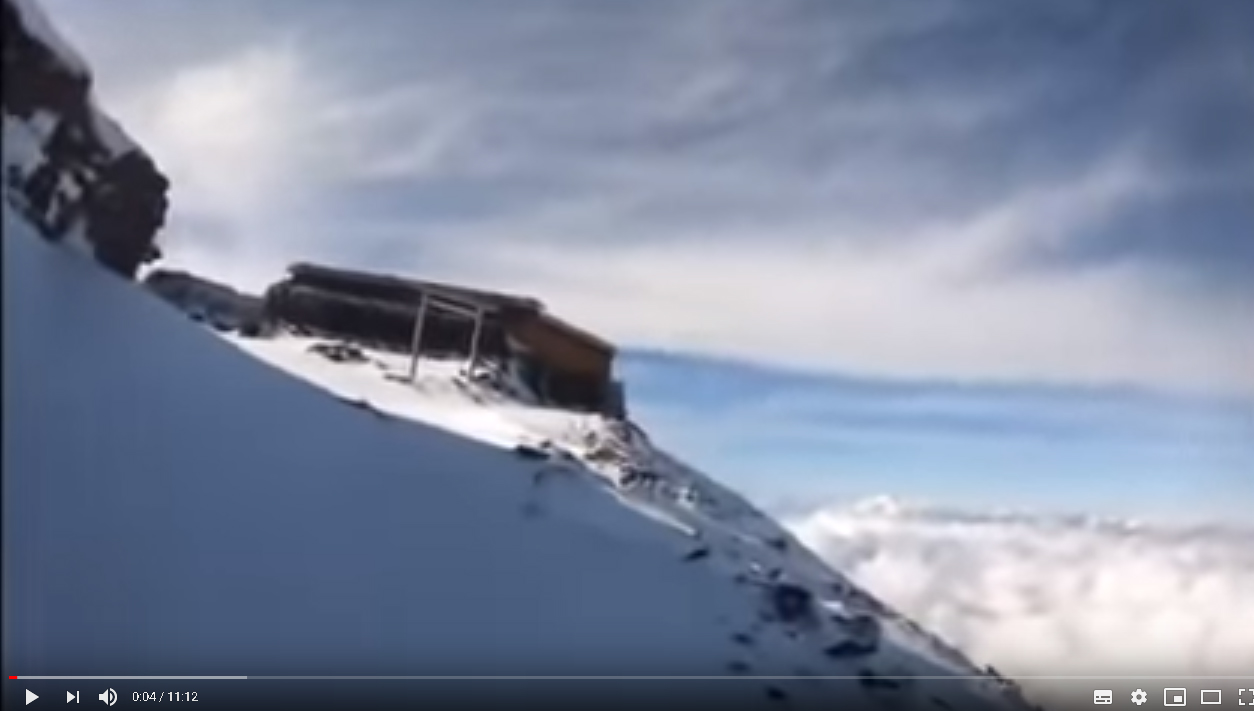 【動画】富士山の頂上からニコ生配信中に滑落